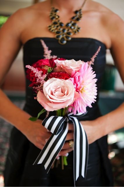 Flower Bouquet For Black Dress, Black Prom Dress Bouquet, Prom Flowers With Black Dress, Homecoming Flower Bouquet Ideas, Prom Bouquet Ideas Black Dress, Hoco Flowers Bouquet With Black Dress, Prom Flowers For Black Dress, Prom Flowers Black Dress, Flowers With Black Dress