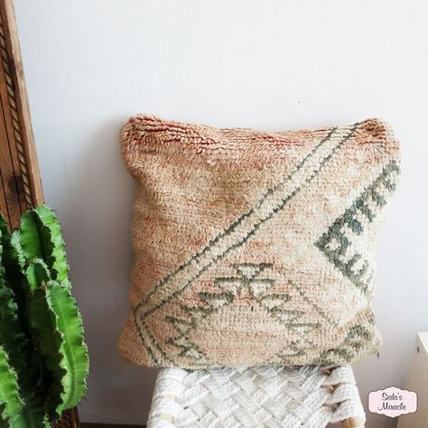 Beautiful Moroccan Alni cushion for any interior. The nice cushion is handmade in Morocco from sheep’s wool. Moroccan Cushions, Wool Cushion, Vintage Carpet, Wool Carpet, Sheep Wool, Morocco, Sheep, Carpet, Cushions