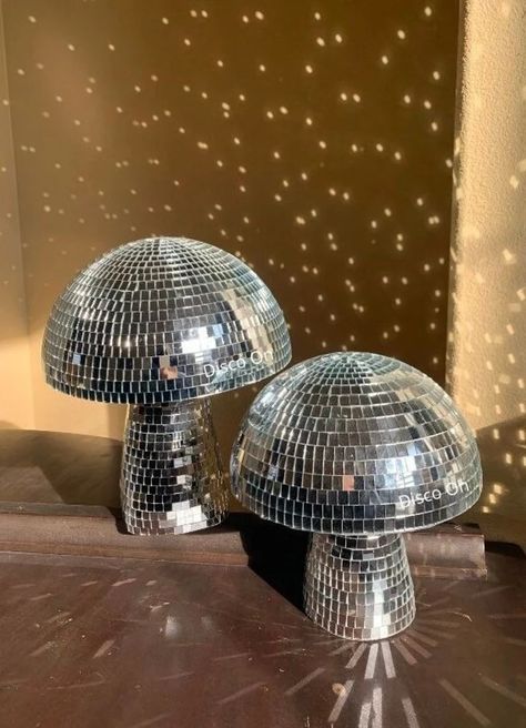 Mushroom Disco Ball, Disco Mushroom, Mirror Creative, Wedding Party Room, Ball Mirror, Disco Ball Mirror, Disco Decorations, Party Room, Ball Lamps