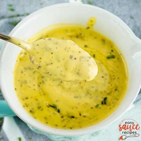 Bearnaise Sauce | Easy Sauce Recipes Berblanch Sauce, Bernaise Sauce Recipe, Bearnaise Sauce Easy, Steamed Crab Legs, Crab Legs On The Grill, Bernaise Sauce, Wagyu Beef Burger, Sauce Béarnaise, Easy Sauce Recipe