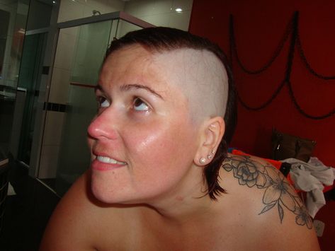 More Shaved | Ester Salinas | Flickr Extreme Haircut, Extreme Hairstyles, Bald Head Women, Shaved Head Women, Haircut Women, Undercut Women, Bald Girl, Bald Women, Bald Heads