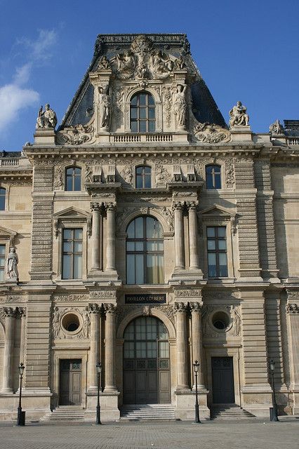 Louvre Facade, France Architecture, Parisian Architecture, Cathedral Architecture, French Architecture, Baroque Architecture, Classic Architecture, House Outside Design, Louvre Paris