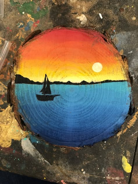 Painting On Wood Slices Easy, Circle Wood Painting Ideas Easy, Wood Slice Painting Ideas Acrylic, Wood Slice Painting Ideas Easy, Circle Wood Painting Ideas, Wooden Slice Painting, Wood Round Painting, Circular Canvas Painting, Wood Slice Ideas