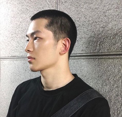 Buzzcut Side Profile, Buzzcut Asian Men, Male Buzzcut, Asian Buzzcut Men, Asian Buzz Cut, Male Selfies, Buzz Cut Men, Buzzcut Men, Asian Men Short Hairstyle