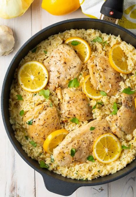 Lemon Chicken And Rice, Rice Skillet Meals, Lemon Chicken Rice, Poached Chicken Breast, Chicken And Rice Recipe, Chicken Tikka Masala Recipes, Reheat Chicken, Rice Skillet, Creamy Lemon Chicken