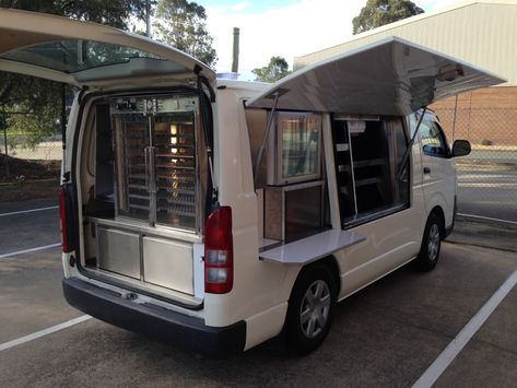 Food and Coffee Vans - Carts Australia Bakery Kitchen Design, Coffee Vans, Catering Van, Mobile Cafe, Food Vans, Vans Custom, Coffee Van, Food Van, Food Kiosk