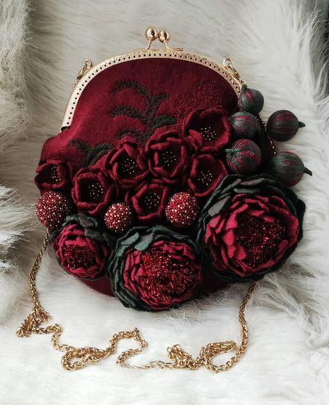 Felted Bag With Flowers Felted Hand Bag Felted Purse Hand Bag for Women Flowers Bag Marsala Color Bag Womans Bag Burgundy Bag Vegan Bag - Etsy Unique Clutch Purses, Unique Purses And Handbags, Felted Purse, Bag With Flowers, Marsala Color, Rose Purse, Fancy Purses, Felted Bag, Modern Handbag