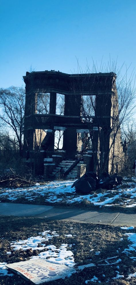 A deteriorated home in Gary, Indiana Paranormal Experience, Gary Indiana, Indiana Travel, Old Abandoned Houses, American Gothic, Chicago Restaurants, Travel Design, Abandoned Buildings, Travel Goals