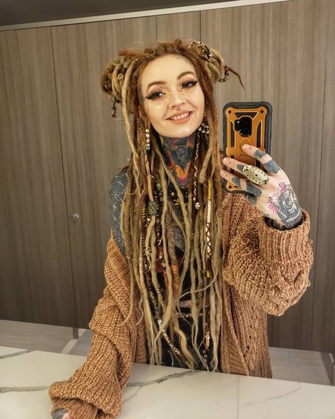 Women Dreads, Girls With Dreads, White Dreads, Self Goals, Dreads Girl, Stay Golden, When You Smile, Dread Hairstyles, Witch Outfit