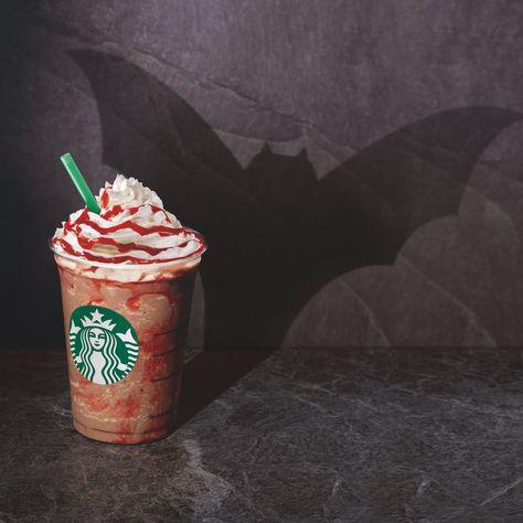 Starbucks Unleashes Vampire Frappuccino for Halloween But There’s a Catch Starbucks Halloween Drinks, Frappuccino Starbucks Secret Menu, Thanksgiving Ads, Starbucks Uk, Halloween Juice, Halloween Ice Cream, Mister Donuts, Beer Advertising, Starbucks Halloween