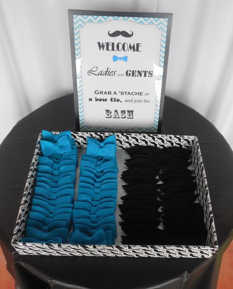 Mustache Party welcome bow ties and mustaches pins. Lil Man Baby Shower, Baby Shower Ideas For Boys, Bow Tie Party, Man Shower, Mustache Baby Shower, Mustache Party, Fiesta Tropical, Boy Baby Shower Themes, Shower Bebe