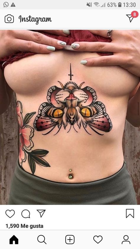 Amazing Tattoos, Tattoo Fails, American Tattoos, Traditional Tattoo Design, Stomach Tattoos, Sternum Tattoo, Start Ups, Skin Art, Piercing Tattoo