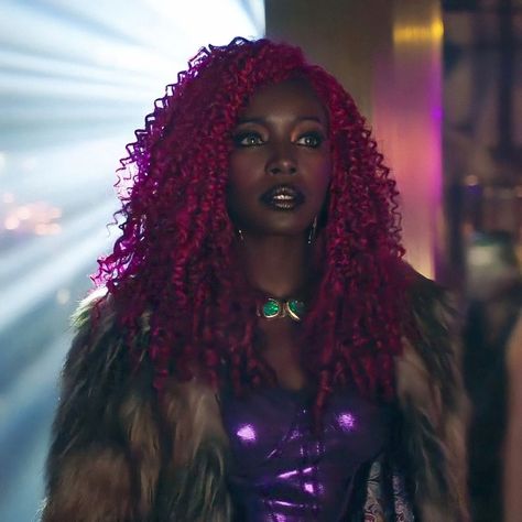 Starfire Titans, Kory Anders, Starfire Comics, Starfire Dc, Anna Diop, Titans Tv Series, Dyed Curly Hair, Marvel And Dc Characters, Colored Curly Hair