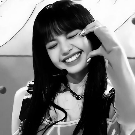 LISA DARK ICON AESTHETIC LISA ICON DARK ICON BLACKPINK Lisa Black And White Icons, Lisa Dark Icon, Dark Stickers, Lisa Smile, Lisa Dark, Jimin Dark, Smile Icon, Lisa Bp, Dark Icons