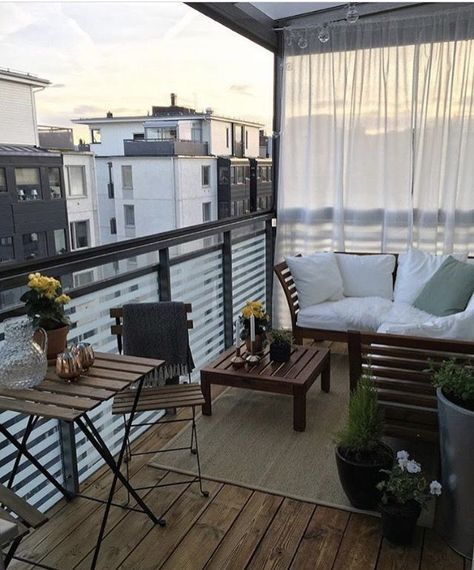 Klein Balkon Decor, Terrazas Chill Out, Balcon Mic, Små Rum Lidt Plads, Small Apartment Balcony Ideas, Balcony Design Ideas, Balkon Design, Small Balcony Design, Apartment Patio