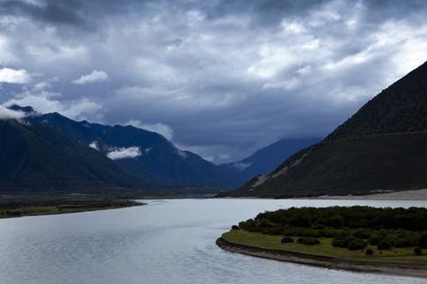 Sporadic reports on China’s water diversion plans on the Yarlung Tsangpo, the upper stream of the Brahmaputra river, are invariably met with sustained overreactions in India. Photo: AFP Rivers In India, Brahmaputra River, Beautiful Landscape Photography, Interesting Facts, Beautiful Landscapes, Beautiful Photo, Landscape Photography, Top 10, Fun Facts