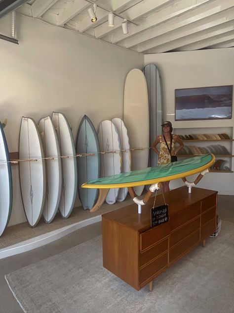 Sports Storage, 100 Euro, Surf Trip, Water Sport, Beach Shop, Beach Vibes, Beach Vibe, Summer Aesthetic, Ironing Center