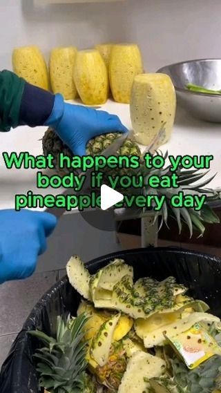 Bloame Wellness on Instagram: "What happens to your body if you eat pineapple everyday?#nowyouknow #didyouknow #health #foryou #fyp #body" Benefits Of Eating Pineapple, Daily Smoothie, Eating Pineapple, Pineapple Detox, Pineapple Health Benefits, Pineapple Benefits, Fruit Benefits, Superfood Smoothie, Everyday Health