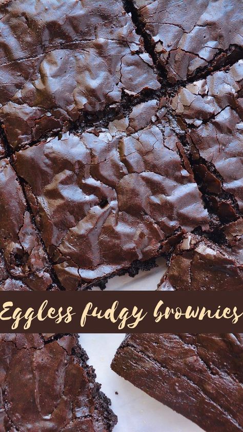 Eggless Fudge Brownie Recipe, Crinkle Top Brownies, Eggless Brownie Recipe, Brownie Recipe Video, Brownie Desserts Recipes, Fudge Brownie Recipe, Fudgy Brownie Recipe, Cake Recepies, Eggless Desserts