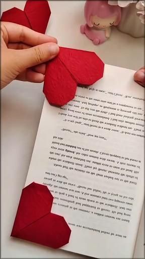 Hadiah Diy, Handmade Bookmarks Diy, Diy Photo Book, Kraf Kertas, Diy Crafts Bookmarks, Book Crafts Diy, Cute Origami, Origami Patterns, Creative Bookmarks