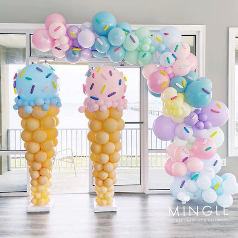 Cream Balloons, Ice Cream Birthday Party Theme, Ice Cream Balloons, Ice Cream Party Theme, Candy Theme Birthday Party, 2nd Birthday Party For Girl, Deco Ballon, Events Company, Ice Cream Birthday Party