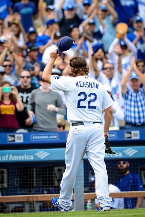 . Dodgers Clayton Kershaw waves to the crowd as he leaves the game after he pitched his 301st strikeout at Dodger stadium Sunday, October 4, 2015. ( Photo by David Crane/Los Angeles News Group ) Dodger Game, Clayton Kershaw, Dodger Stadium, Random Images, Dodgers Baseball, October 4, Los Angeles Dodgers, Daily News, Sports Jersey