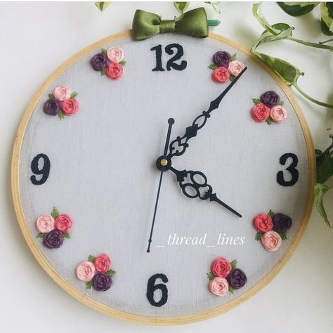 Embroidery Hoop Clock Design, Embroidery Clock Design, Embroidery Hoop Clock, Embroidered Clock, Clock Embroidery, Embroidery Clock, Embroidery Hoop Art Diy, Simple Hand Embroidery Patterns, Embroidery Hoop Wall Art