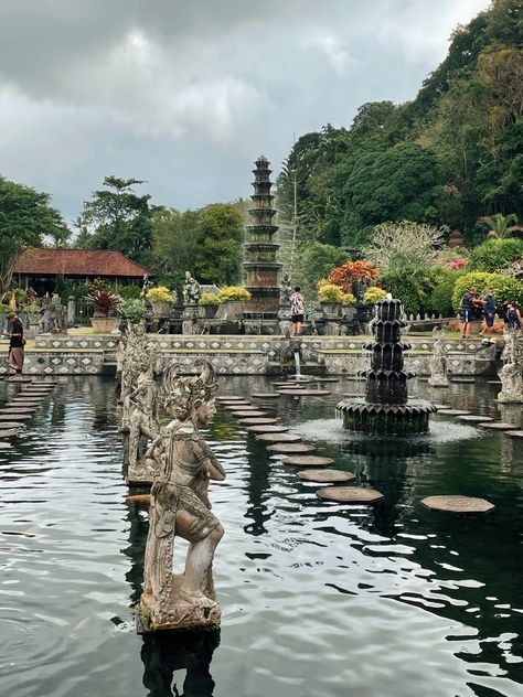 #travel #aesthetic #foreign #abroad #bali #indonesia #bucketlist #beautiful #culture #temple #stone #architecture Bali Indonesia Temple, Southeast Asian Aesthetic, Bali Travel Aesthetic, Ubud Bali Aesthetic, Asia Travel Aesthetic, Indonesian Aesthetic, Indonesia Temple, Cities Aesthetic, Bali Temple