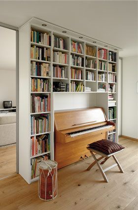 Music Room Storage, Piano Living Rooms, Decor Bookshelves, Home Library Rooms, Library Room, Piano Room, Wall Bookshelves, Home Libraries, The Piano