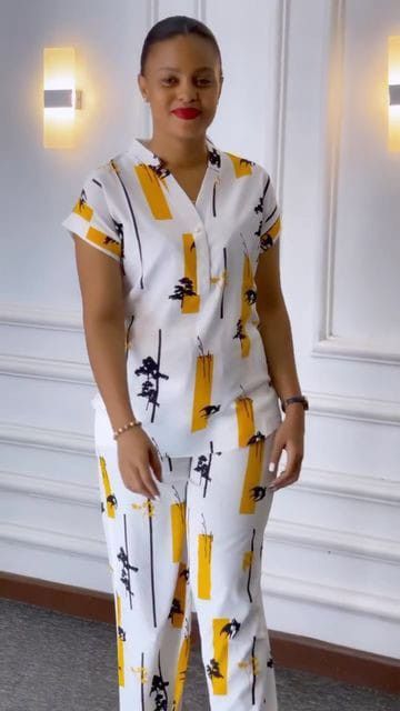 Stylish Work Clothes For Women, Tops For Trousers Women, 2 Pieces Trouser And Top For Ladies, Top On Trousers, Top And Down For Ladies, Latest Women Dress Designs, 2 Pieces Trouser And Top, Top And Trousers Outfit Material, Up And Down Trousers For Ladies