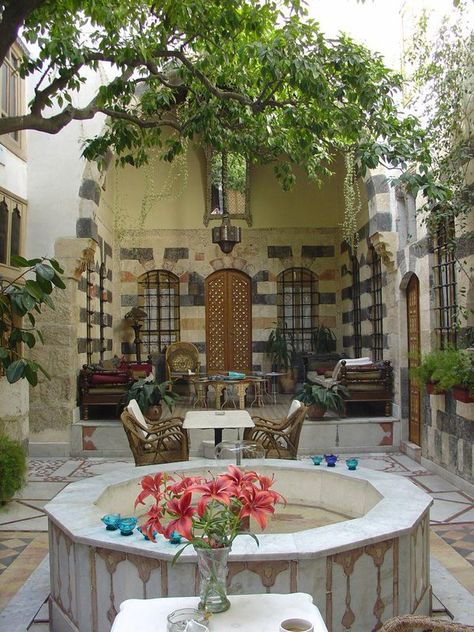 Courtyard Homes, Damascus Syria, Internal Courtyard, Arab World, Courtyard House, Unique Architecture, Paradise On Earth, Traditional Architecture, Islamic Architecture