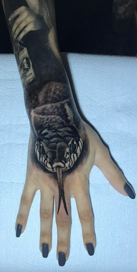 Black Panther Hand Tattoo, Cobra Hand Tattoo, Realism Hand Tattoo, Snake Face Tattoo, Realism Snake Tattoo, Snake Tattoo On Hand, Realistic Snake Tattoo, Snake Hand Tattoo, Snake Head Tattoo