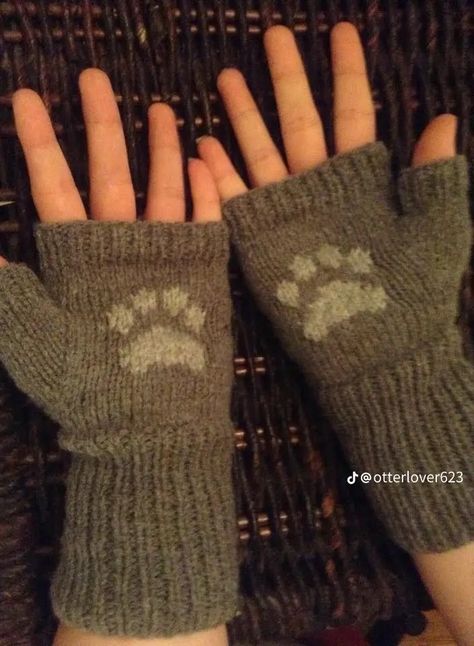 Therian Clothes, Cat Paw Fingerless Gloves, Paw Gloves, Paw Design, Cat Paw, Fairy Grunge, Kitty Cat, Dream Clothes, Cute Crochet