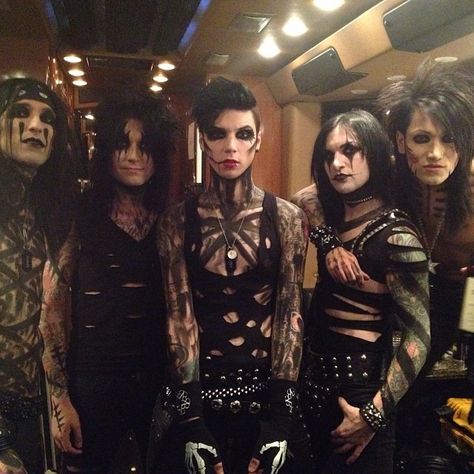 BVB wearing their classic war paint for Halloween!!! Ah the feels, it's so… Bvb Wallpaper, We Are The Fallen, Christian Veils, Andy Sixx, Ashley Purdy, Scene Girl, Andy Black, Falling In Reverse, Motionless In White