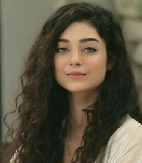 Noor Khan Noor Khan, Pakistani Actress, Dark Hair, Pakistan, Hair, White, Instagram