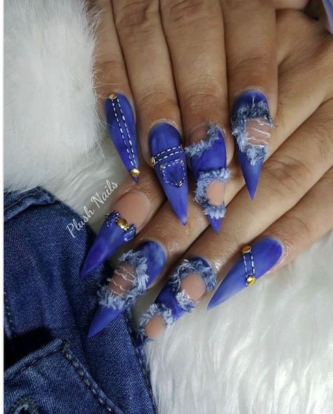 Follow Cali Yatta for more ❤️ Blue Stiletto Nails, Super Cute Nails, I Love Nails, Hot Nails, Unique Nails, Beautiful Nail Art, Dope Nails, Creative Nails, Gorgeous Nails