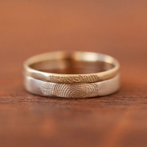 Wedding Rings Minimalist Couple, Wedding Ring Rustic, Handmade Wedding Ring, Simple Matching Wedding Rings, Unique Simple Wedding Rings, Rustic Wedding Ring, His And Her Rings, Wedding Rings Lesbian Couple, Handmade Wedding Couple Rings