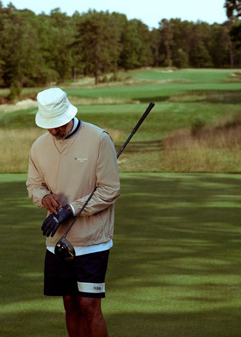 Kith for TaylorMade Lookbook Mens Golf Style, Kith Taylormade, Golf Style Men, Golf Outfit Men, Golf Photoshoot, Golf Fits, Golf Fashion Men, Golf Aesthetic, Mens Golf Fashion