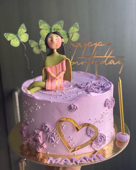 Cake for mom 18th Birthday Cake Designs, Birthday Cake For Mum, Happy Birthday Mom Cake, Cake For Mom, Simple Birthday Cake Designs, Crazy Wedding Cakes, Baby Reveal Cakes, Cake Designs For Girl, Indian Cake