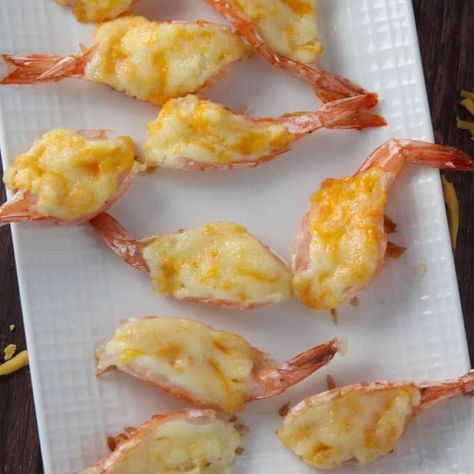 Cheese Shrimp, Kawaling Pinoy, Fast And Easy Dinner, Blue Succulents, Appetizers For Kids, Custard Desserts, Shell Fish, Food Supplies, Filipino Foods