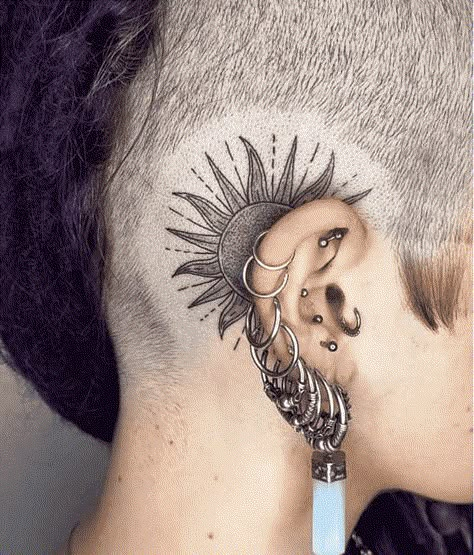 Ear Tattoo Design Ideas Images Cute Head Tattoo, Dainty Head Tattoo, Womens Head Tattoos, Edgy Behind The Ear Tattoo, Side Head Tattoo Designs, Scalp Tattoo Ideas, Around The Ear Tattoo, Side Head Tattoos For Women, Small Side Of Face Tattoo