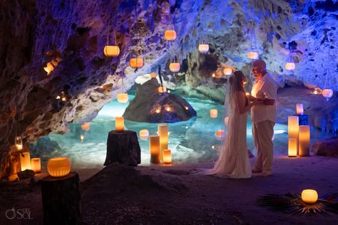 Family Riviera Maya Cenote Wedding Mexico Cenote Wedding Ceremony, Wedding In Mexico City, Cenote Wedding, Grand Cenote Tulum, Mexican Cenotes, Wedding Venue Mexico City, Digital Picture Frame, Wedding Mexico, Wedding In Mexico