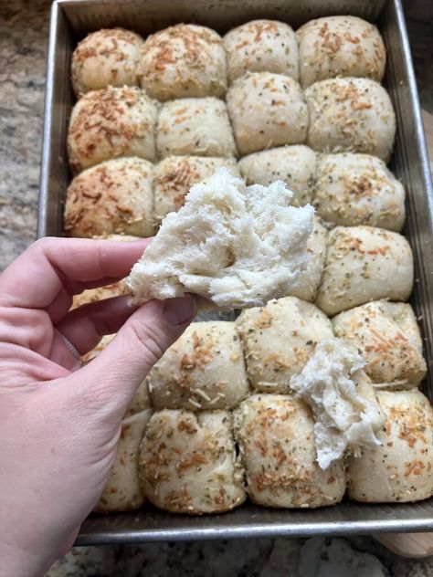 Parmesan Herb Sourdough Rolls - Amy Bakes Bread Herbed Sourdough Bread, Amy Bakes Bread, Herb Rolls, Sourdough Dinner Rolls, Bread Proofer, Sourdough Rolls, Baking Items, Mini Sandwiches, Sourdough Bread Recipe