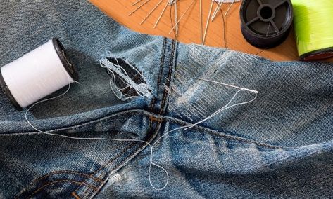 How to Fix Hole in Jeans Fix Worn Out Jeans, How To Fix Jean Thigh Holes, Fix Hole In Jeans, Fix Holes In Jeans, Hole In Jeans, Repair Jeans, Sewing Tricks, Sashiko Embroidery, Visible Mending