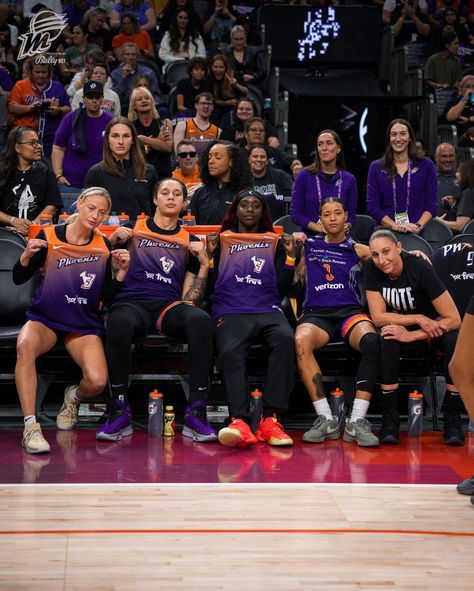 No. 3 this is for you. • Posted 2024-09-20T02:04:24.000Z • Via @phoenixmercury Diana Taurasi, Usa Soccer Women, Usa Soccer, Got Game, Wnba, Women's Sports, Female Athletes, Sports Women, Basketball