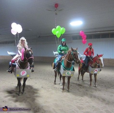 Mario Horse Costume, Horse And Rider Costume Ideas, Horse Costume Ideas, Mario And Luigi Costumes, Horse Halloween Ideas, Pony Costumes, Costumes For Groups, Princess Peaches, Horse Halloween Costumes