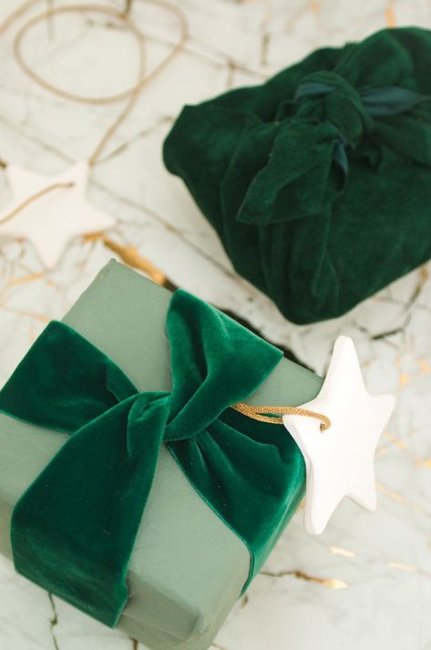 emerald green velvet ribbon. luxury gift wrapping for christmas presents Extravagant Gift Wrapping, Velvet Ribbon Present, Velvet Bow Gift Wrap, Green Velvet Ribbon Christmas Wrapping, Velvet Ribbon Gift Wrap, Travel Gift Basket, Luxury Gift Wrapping, Ribbon Wrapping, Green Velvet Ribbon