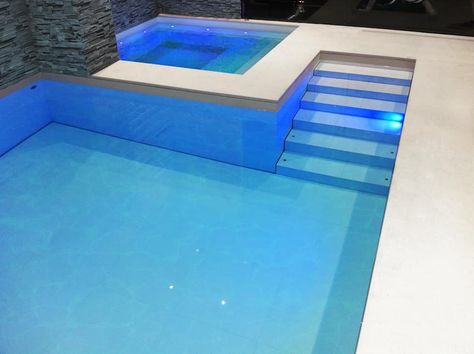 Luxury Pool with a Moving Floor : modern Pool by London Swimming Pool Company Ideas De Piscina, Case Minecraft, Moderne Pools, Minecraft Mansion, Modern Pool, Minecraft Interior Design, Minecraft House Plans, Bangunan Minecraft, Minecraft Modern