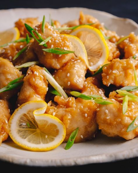 Lemon Chicken Chinese, Chinese Lemon Chicken Recipe, Chinese Lemon Chicken, Chicken Chinese, Marion Grasby, Marion's Kitchen, Lemon Chicken Recipe, Bbc Good Food, Chinese Chicken