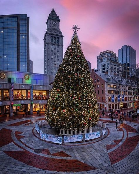 Boston Massachusetts Christmas, Christmas In Boston Massachusetts, Boston Christmas Aesthetic, Boston Christmas, Christmas Boston, Christmas Core, Boston Pictures, Boston Aesthetic, Boston Winter